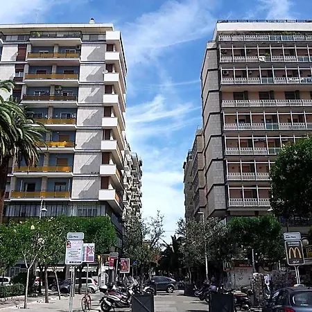 Residenza Piazza Moro 3* バーリ